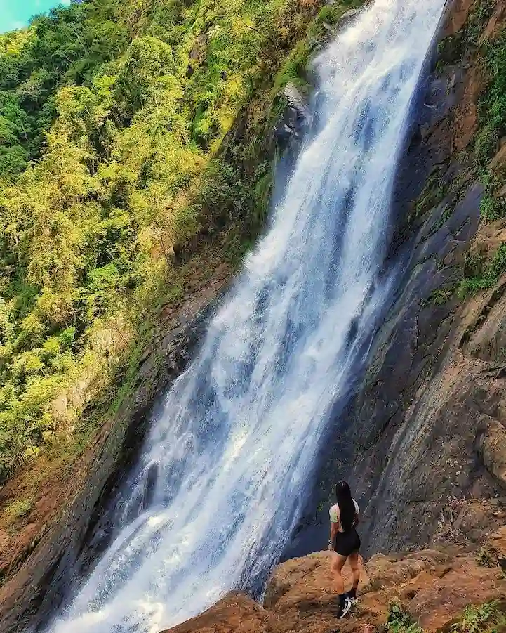 Bijagual Waterfall Costa Rica near Jaco — guided hiking and horseback riding tours